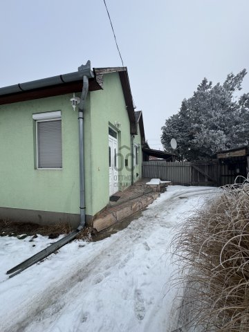 Eladó családi ház, Nagykállóban 64.9 M Ft, 6 szobás