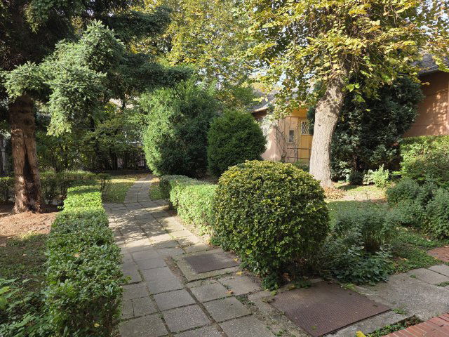 Eladó téglalakás, Székesfehérvárott 118.6 M Ft, 4+1 szobás