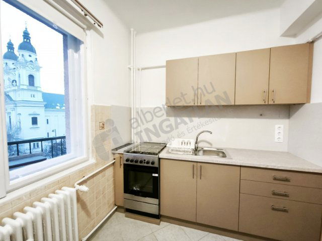 Kiadó téglalakás, albérlet, VIII. kerületben, Horváth Mihály téren