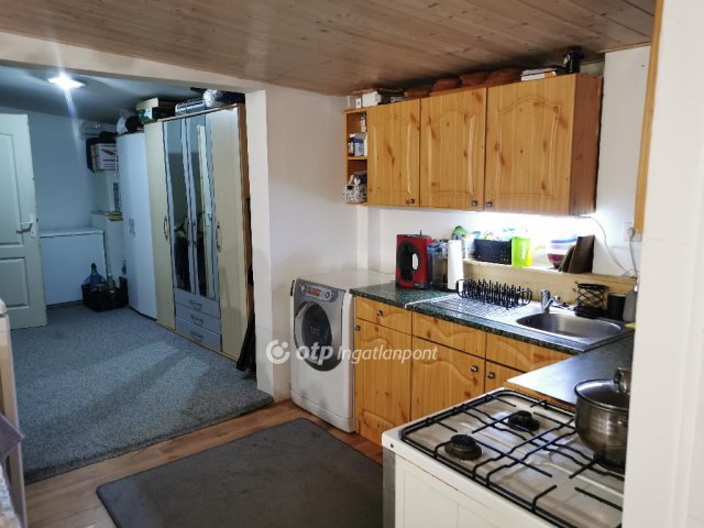 Eladó nyaraló, Faddon 40 M Ft, 1+3 szobás / költözzbe.hu