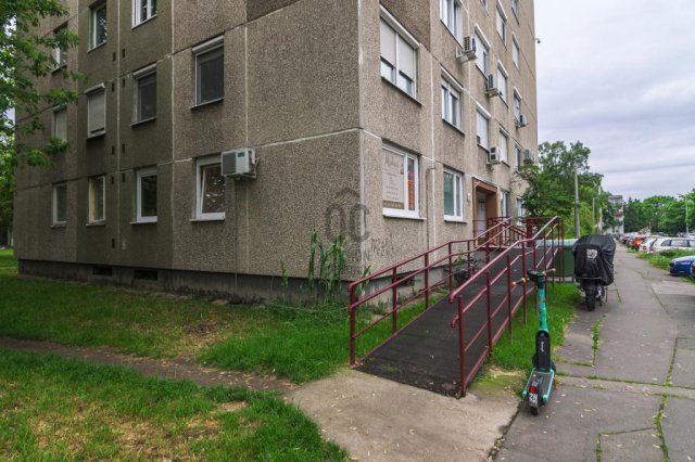 Eladó panellakás, Budapesten, XV. kerületben 48.5 M Ft, 2 szobás