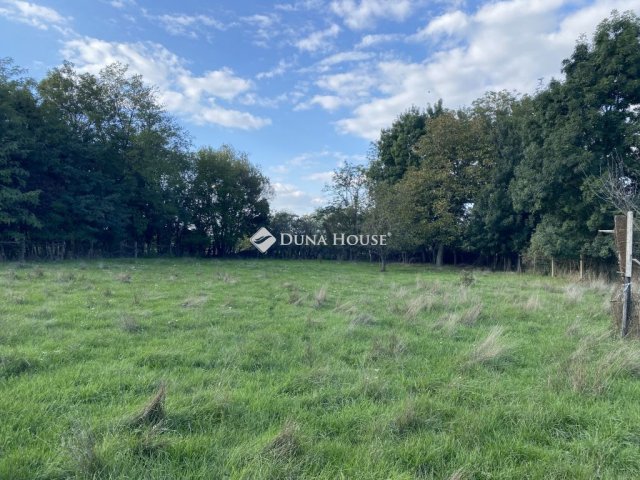 Eladó telek, Gyóróban 21.9 M Ft / költözzbe.hu