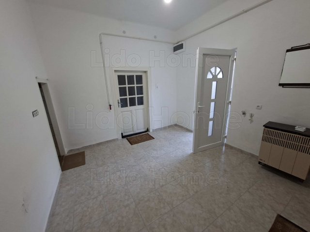 Eladó családi ház, Abában 49.999 M Ft, 4 szobás