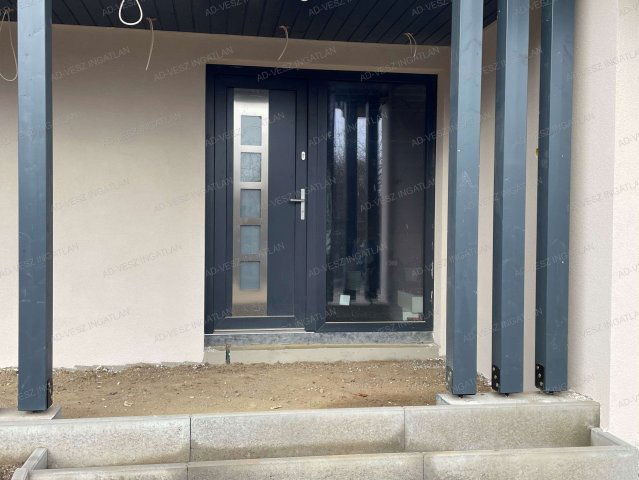 Eladó családi ház, Ócsán 149.5 M Ft, 3+1 szobás