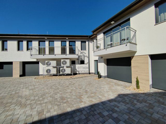 Kiadó téglalakás, albérlet, Cegléden 290 E Ft / hó, 3 szobás