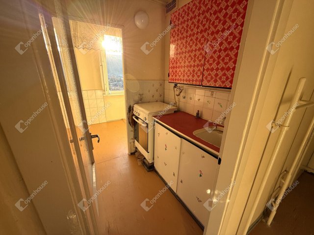 Eladó panellakás, Miskolcon 21.7 M Ft, 1+1 szobás