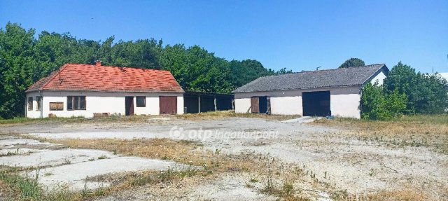 Eladó ipari ingatlan, Tóalmáson 34.9 M Ft / költözzbe.hu