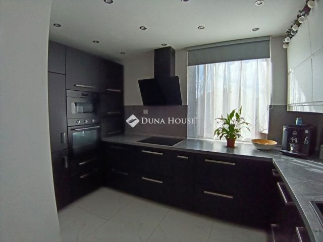 Eladó családi ház, Abonyban 58.99 M Ft, 3 szobás