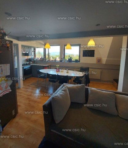 Eladó téglalakás, Pomázon 65 M Ft, 3 szobás