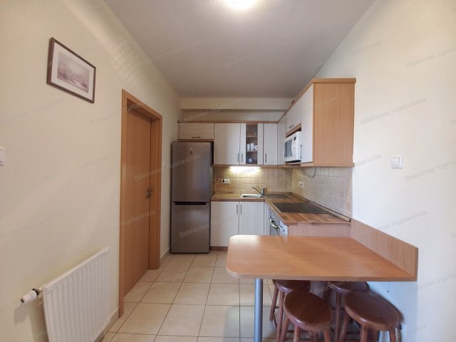 Eladó téglalakás, Siófokon 97.9 M Ft, 2 szobás