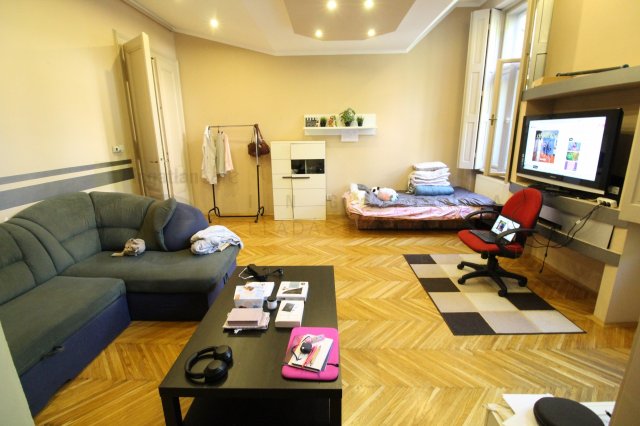 Eladó téglalakás, Szegeden, Szűcs utcában 49.5 M Ft, 2 szobás