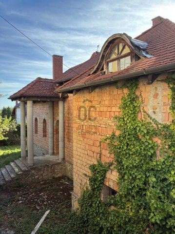 Eladó családi ház, Keszthelyen 129.9 M Ft, 7 szobás