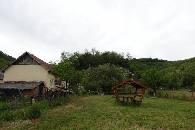 Eladó családi ház, Istenmezején 9.99 M Ft, 2 szobás