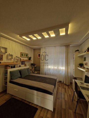 Eladó családi ház, Cegléden 94.5 M Ft, 5 szobás