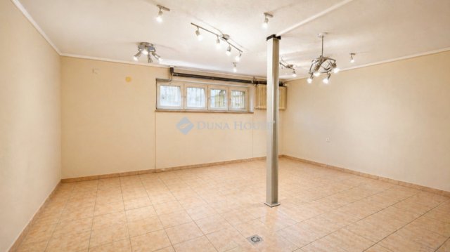 Eladó családi ház, Budapesten, XVI. kerületben 142 M Ft