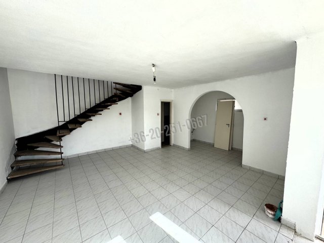 Eladó nyaraló, Báron 30 M Ft, 2+1 szobás / költözzbe.hu
