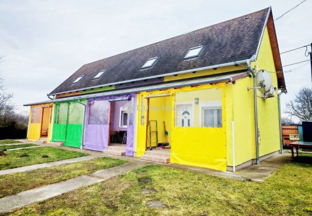 Eladó nyaraló, Gyékényesen 80 M Ft, 2 szobás