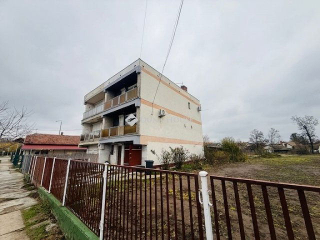 Eladó ikerház, Kunhegyesen 34.9 M Ft, 3 szobás