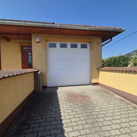 Eladó családi ház, Kecskeméten 99 M Ft, 4 szobás