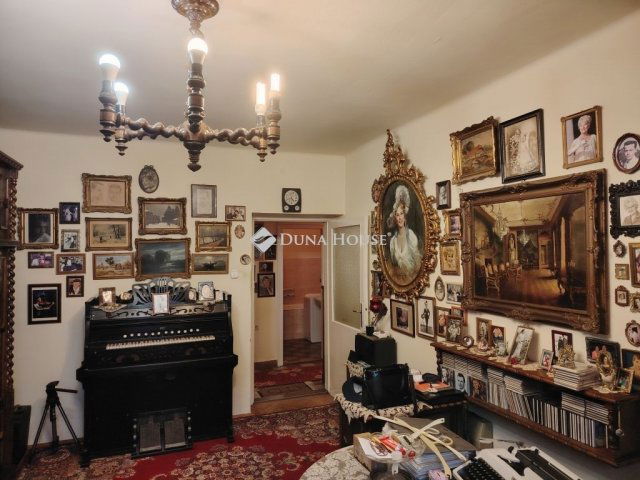 Eladó téglalakás, Tatabányán 33.9 M Ft, 2 szobás