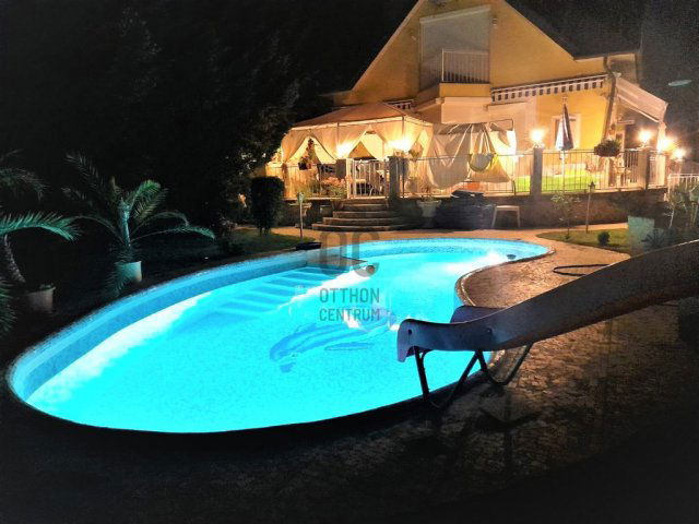 Eladó családi ház, Budapesten, XV. kerületben 253 M Ft, 5 szobás