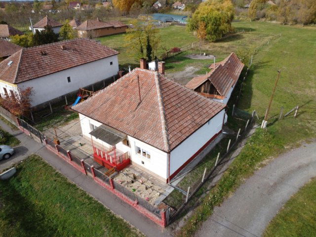 Eladó családi ház, Átányon 14.8 M Ft, 3 szobás