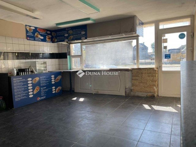 Eladó üzlethelyiség, Szigetszentmiklóson 34.9 M Ft