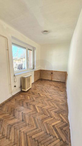 Eladó téglalakás, Baján 17.999 M Ft, 1+1 szobás