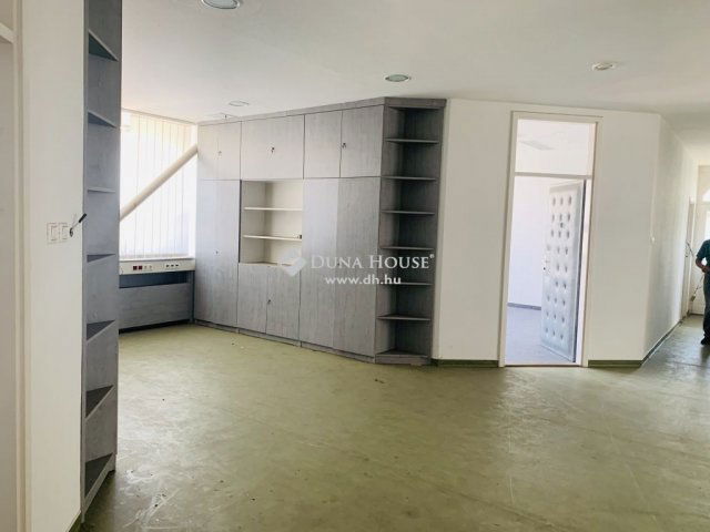 Eladó iroda, Budapesten, X. kerületben 330.75 M Ft