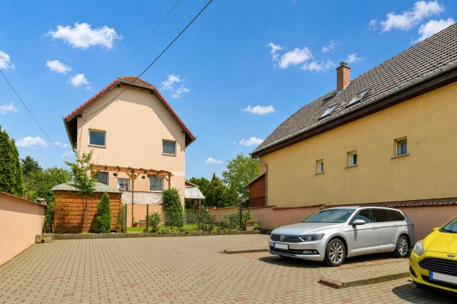 Eladó téglalakás, XVII. kerületben, Kévekötő utcában
