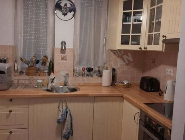 Kiadó téglalakás, albérlet, VIII. kerületben, Koszorú utcában