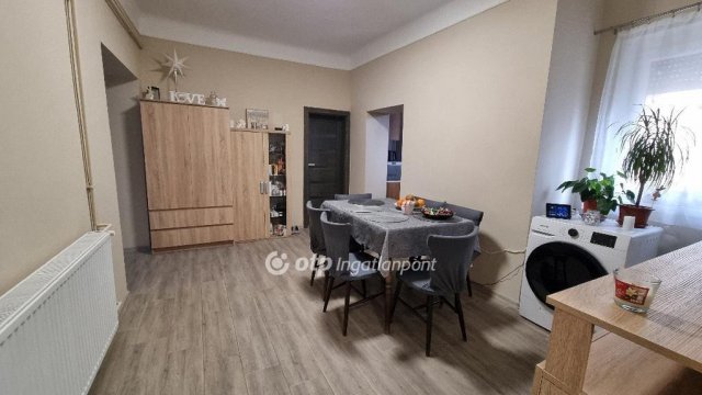 Eladó családi ház, Kakucson 59.9 M Ft, 2 szobás