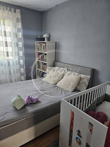 Eladó panellakás, Pécsett, Kodolányi János utcában 45.9 M Ft
