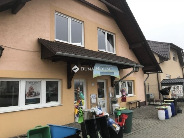 Eladó családi ház, Nagyvenyimen 90 M Ft, 3 szobás