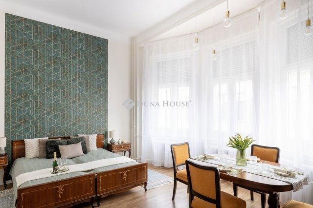 Eladó téglalakás, Debrecenben 81 M Ft, 2 szobás