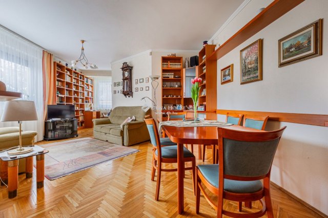 Eladó téglalakás, Budapesten, II. kerületben 135 M Ft