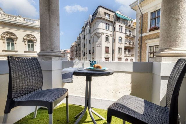 Eladó téglalakás, Budapesten, V. kerületben, Irányi utcában