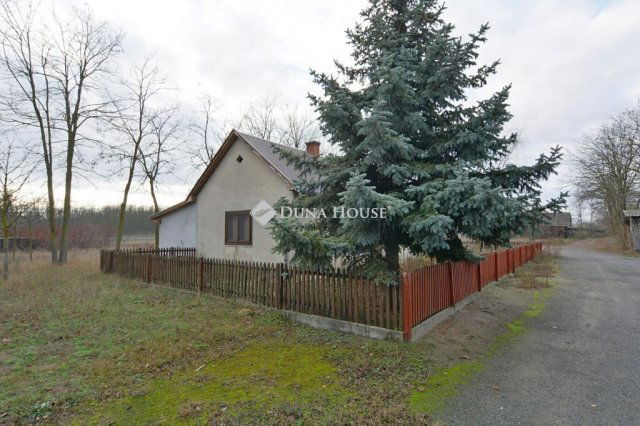 Kiadó ipari ingatlan, Lajosmizsén 300 E Ft / hó