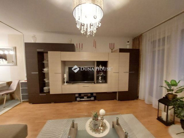 Eladó panellakás, Baján, Fáy András utcában 23.5 M Ft