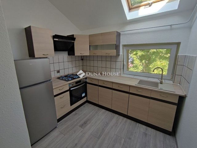 Eladó téglalakás, Kápolnásnyéken 57 M Ft, 1 szobás