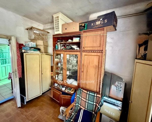 Eladó családi ház, Somoskőújfalun 9.9 M Ft, 2 szobás