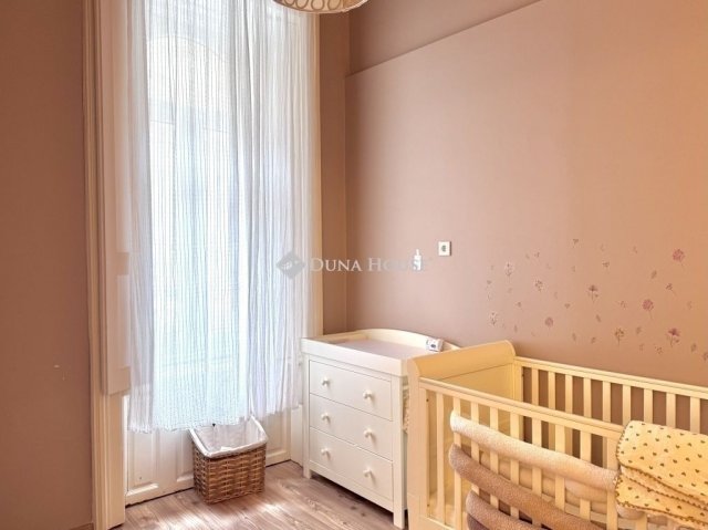 Eladó téglalakás, Budapesten, XII. kerületben 95 M Ft, 3 szobás