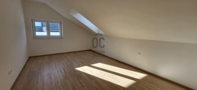 Eladó ikerház, Vácon 99.9 M Ft, 4 szobás / költözzbe.hu