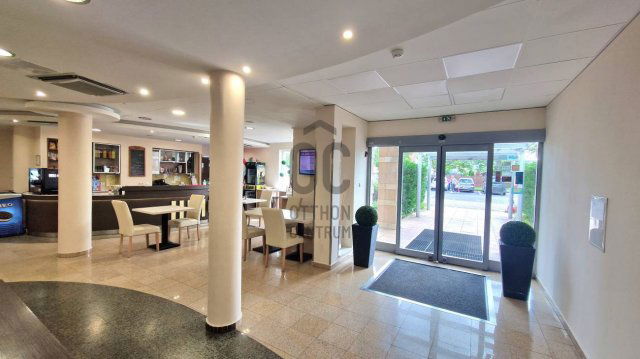 Eladó hotel, Gödön 999 M Ft / költözzbe.hu