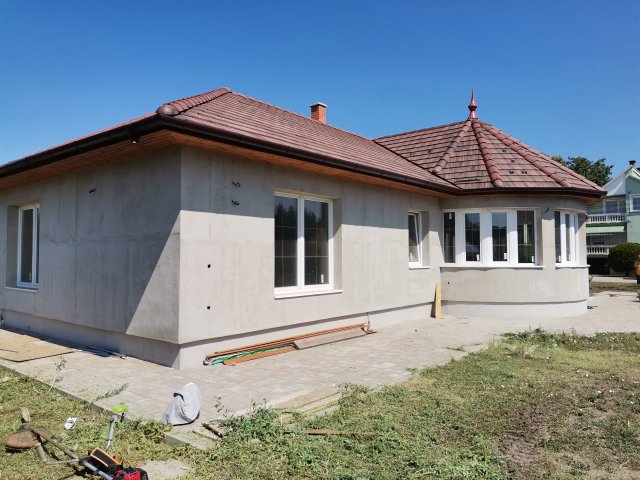 Eladó családi ház, Tiszakécskén, Vízhányó János utcában