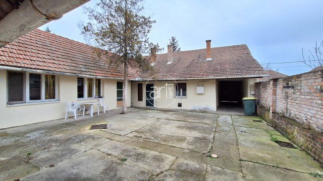 Eladó családi ház, Hódmezővásárhelyen 49.9 M Ft, 2+2 szobás