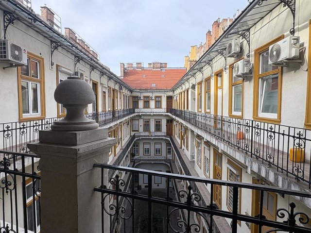 Eladó téglalakás, Budapesten, VII. kerületben, Dob utcában