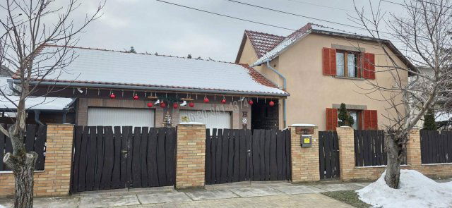 Eladó családi ház, Dunaharasztin 129 M Ft, 4 szobás