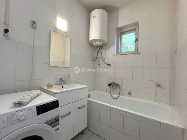 Eladó családi ház, Lajosmizsén 27.9 M Ft, 1 szobás