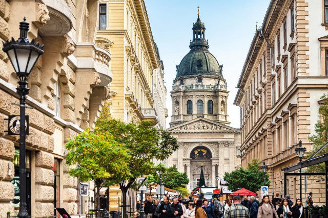 Eladó téglalakás, Budapesten, V. kerületben 69.9 M Ft, 2 szobás